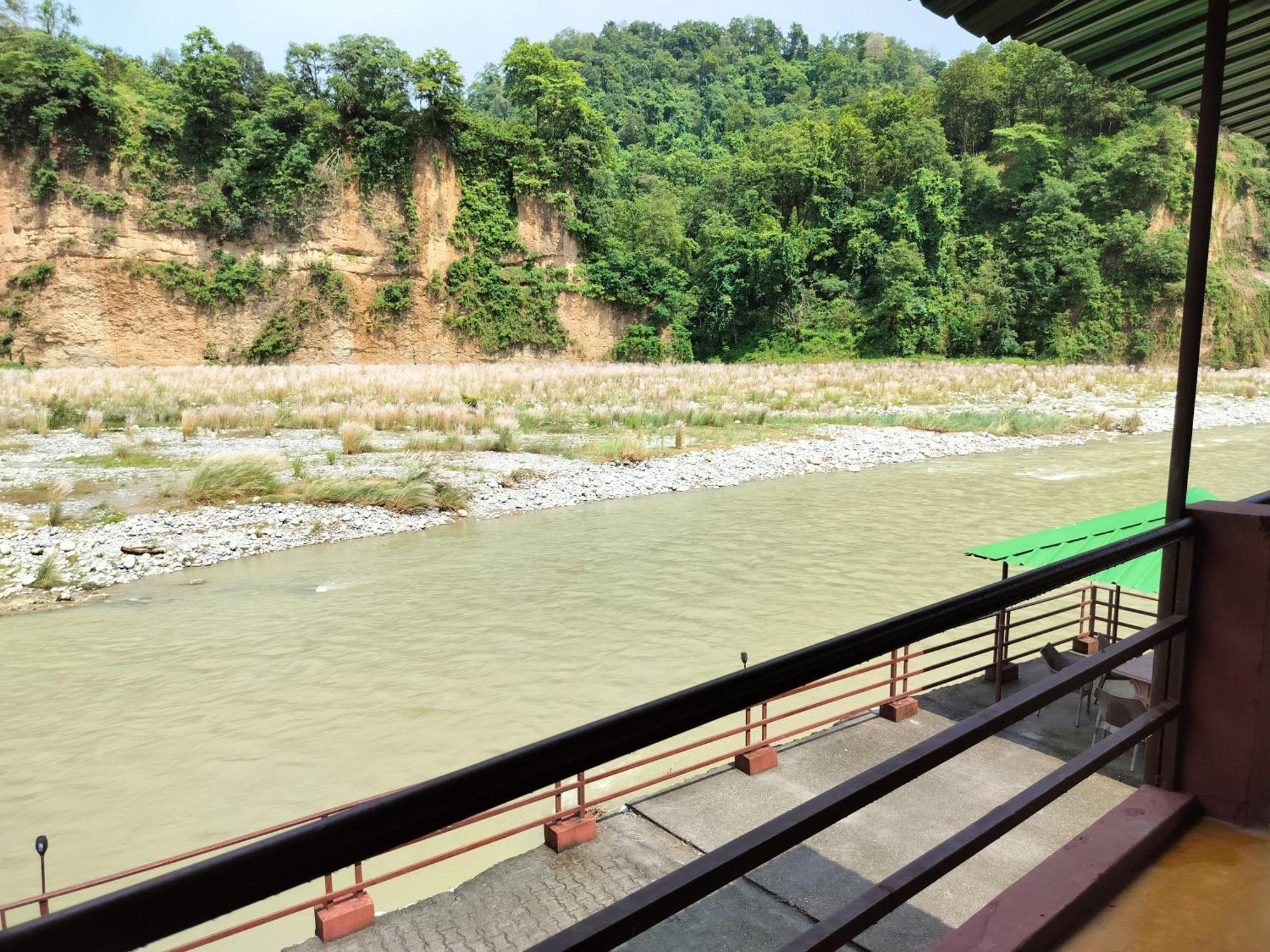 Bel-La Monde Hotel "Riverside" - Jim Corbett Garjia Eksteriør bilde