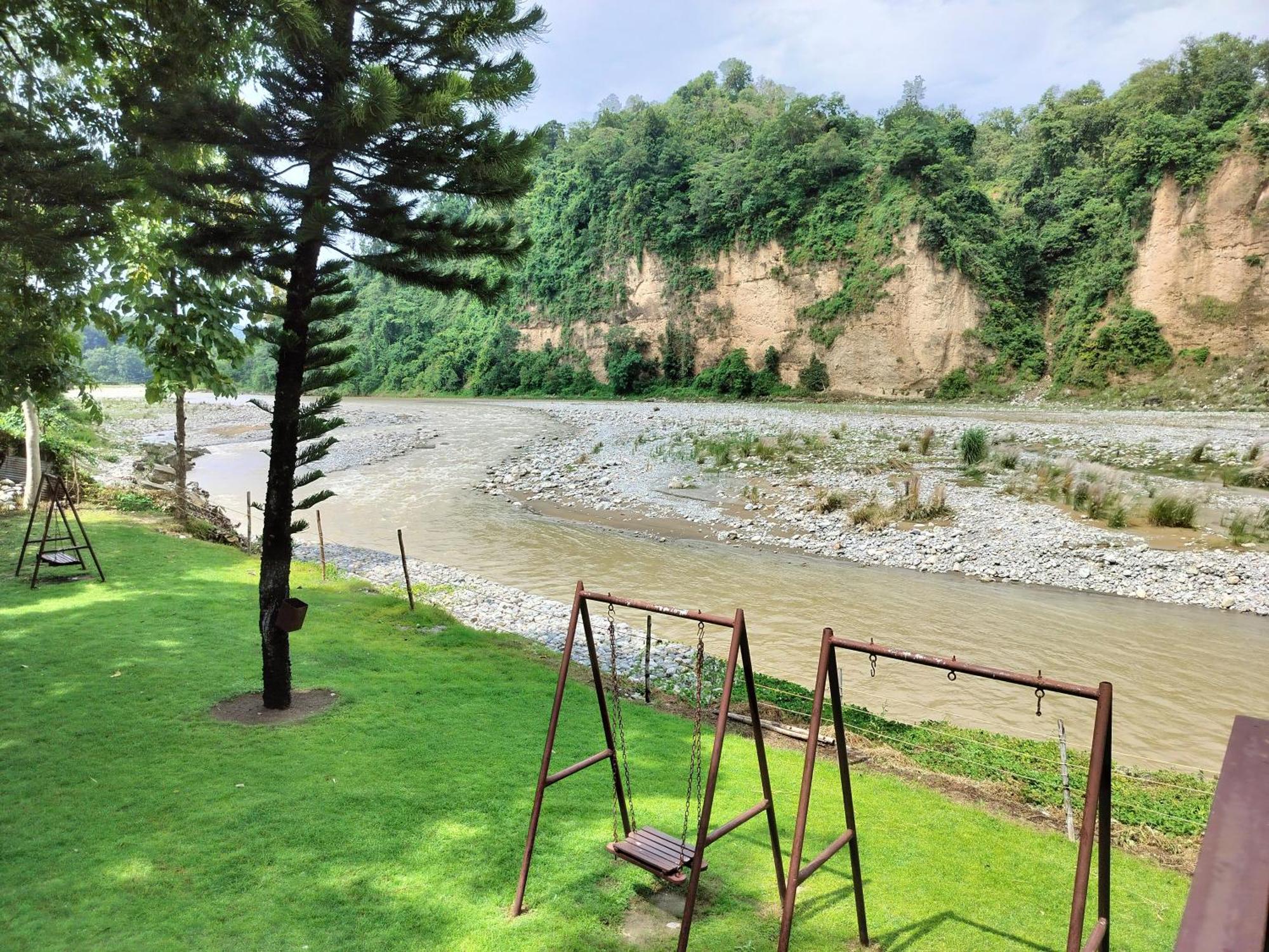 Bel-La Monde Hotel "Riverside" - Jim Corbett Garjia Eksteriør bilde