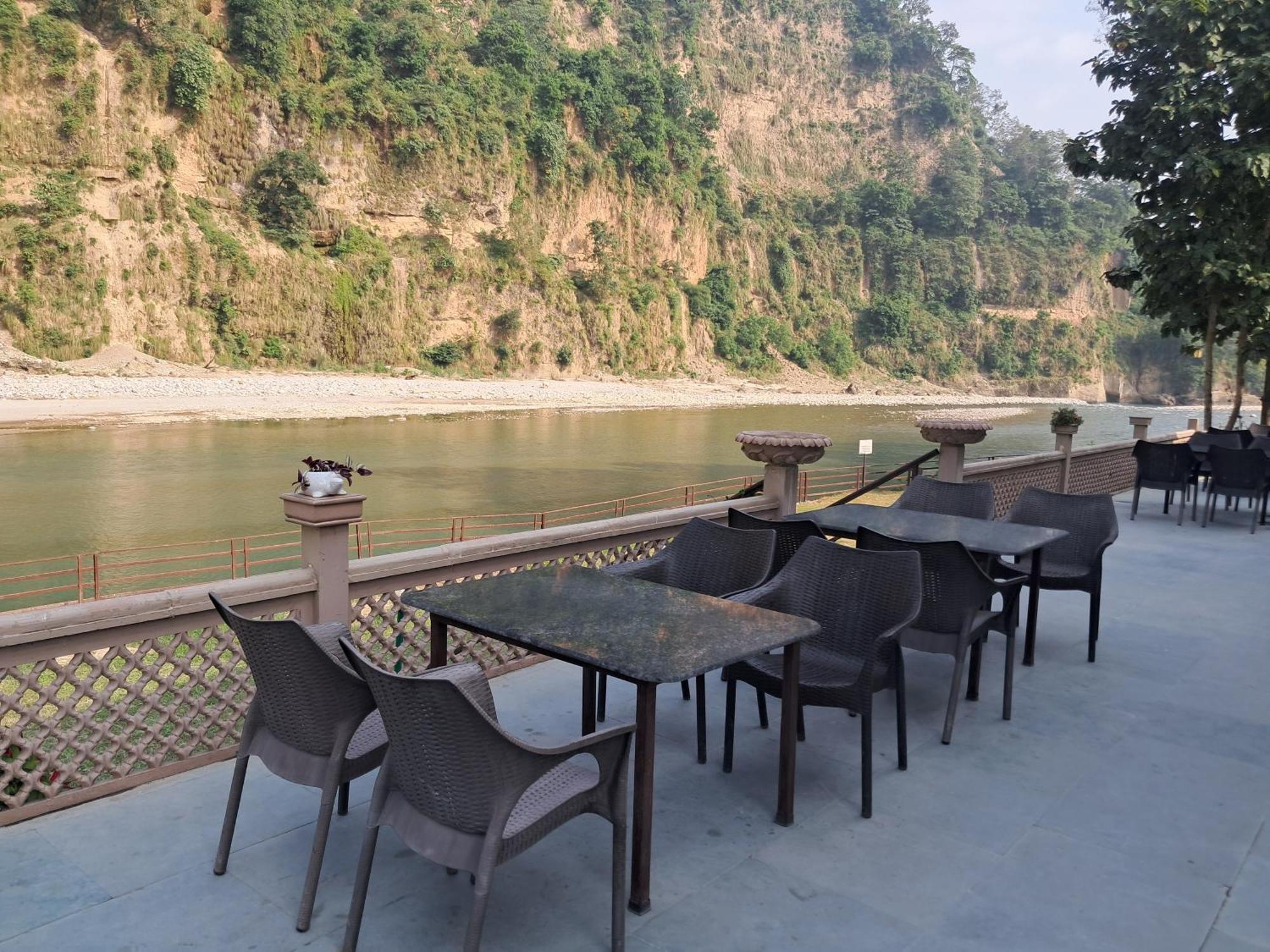 Bel-La Monde Hotel "Riverside" - Jim Corbett Garjia Eksteriør bilde