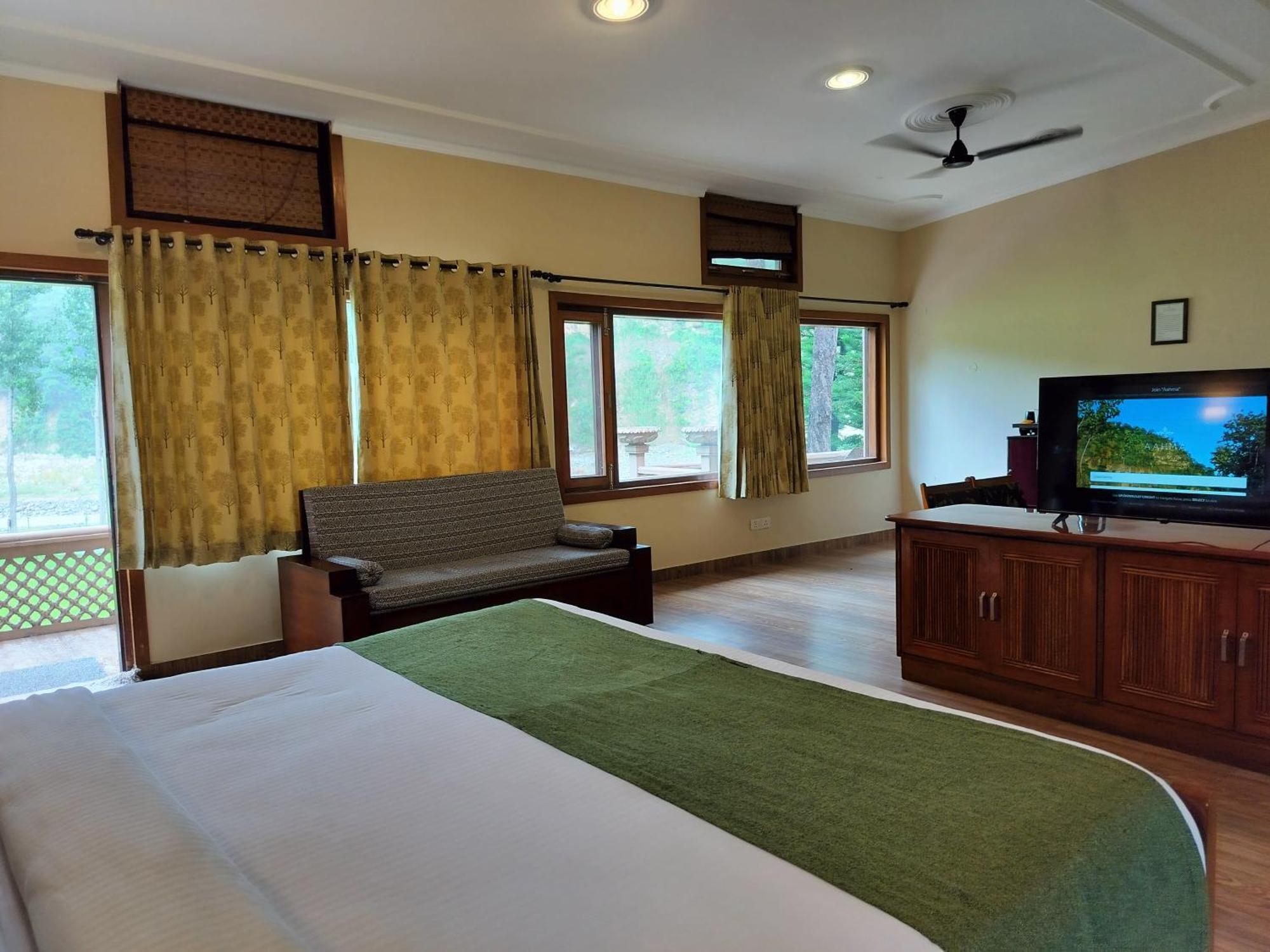 Bel-La Monde Hotel "Riverside" - Jim Corbett Garjia Eksteriør bilde