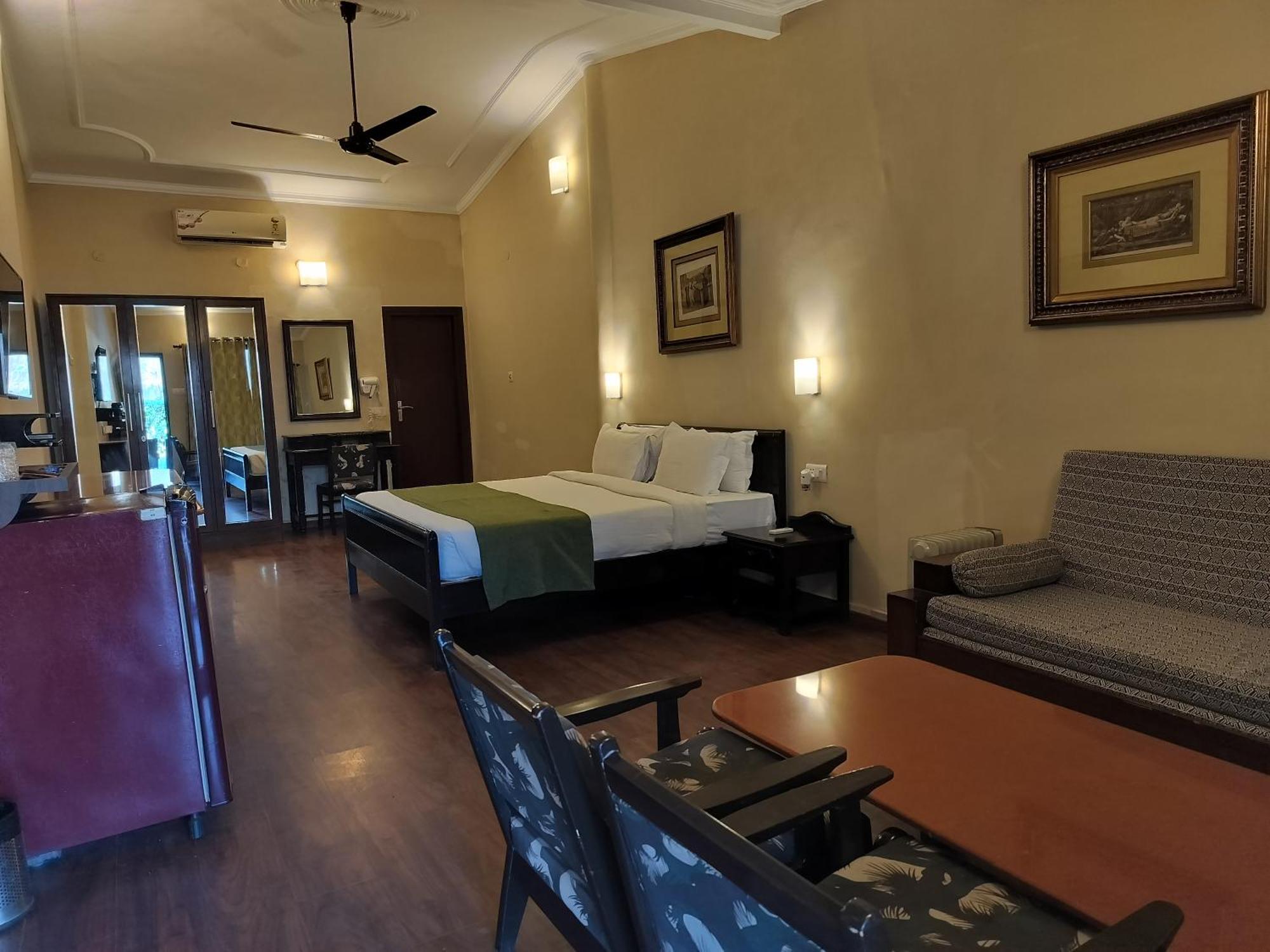 Bel-La Monde Hotel "Riverside" - Jim Corbett Garjia Eksteriør bilde