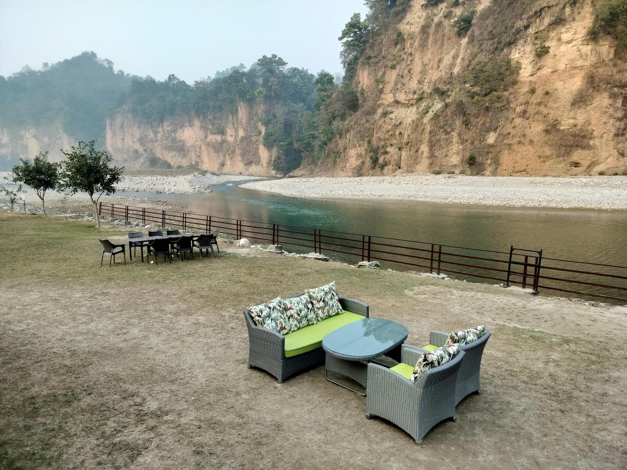 Bel-La Monde Hotel "Riverside" - Jim Corbett Garjia Eksteriør bilde