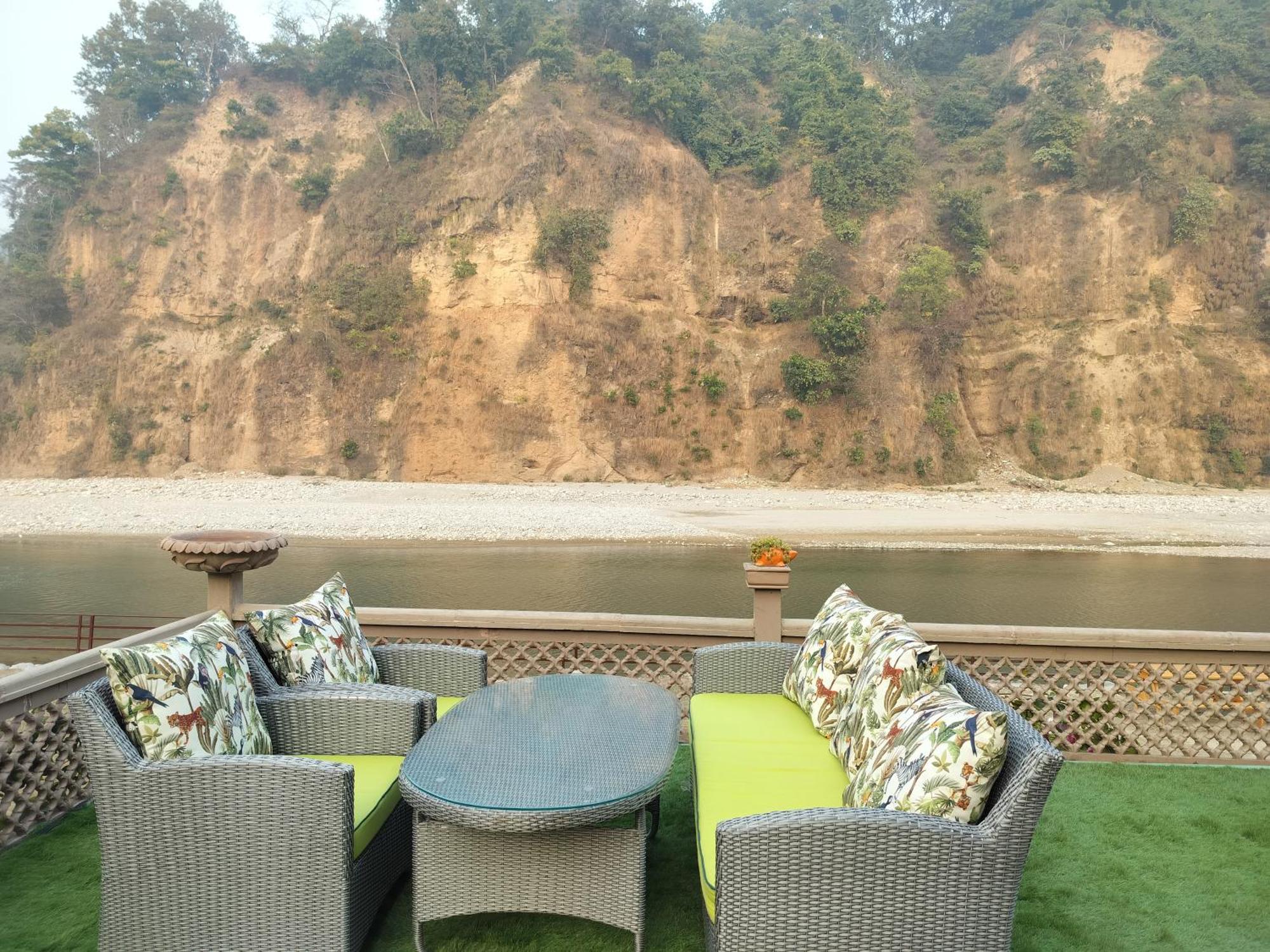 Bel-La Monde Hotel "Riverside" - Jim Corbett Garjia Eksteriør bilde